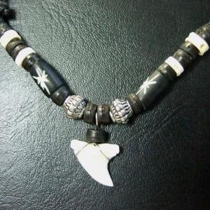 本物のサメの歯ネックレス - 20048etk - ウインドウを閉じる