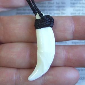 【表示現品】狼牙編み込みネックレス<黒コード 大サイズ> - 15644zhb 【表示現品】狼牙編み込みネックレス<黒コード 大サイズ> - 15644zhb