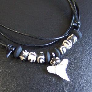 【表示現品】サメの歯ネックレス（オオメジロザメの歯） - 20929zhb - ウインドウを閉じる