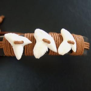 本物のサメの歯レザーブレスレット - 27005esw